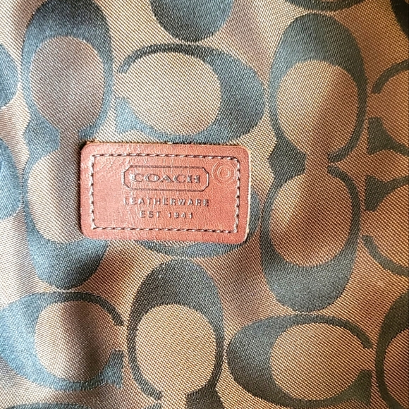 Coach red wool bucket hat size M/L - Picture 5 of 6